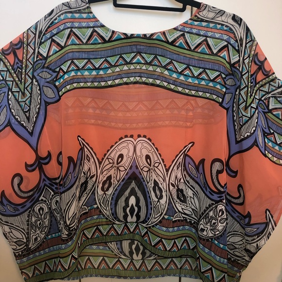 Loose fitting blouse - Picture 1 of 1